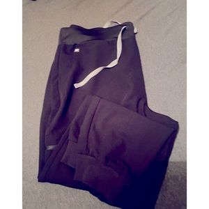 Figs high waisted Zamora jogger scrub pants petite